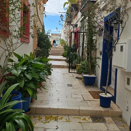 Rodriguez De La Fuento Апартаменти *